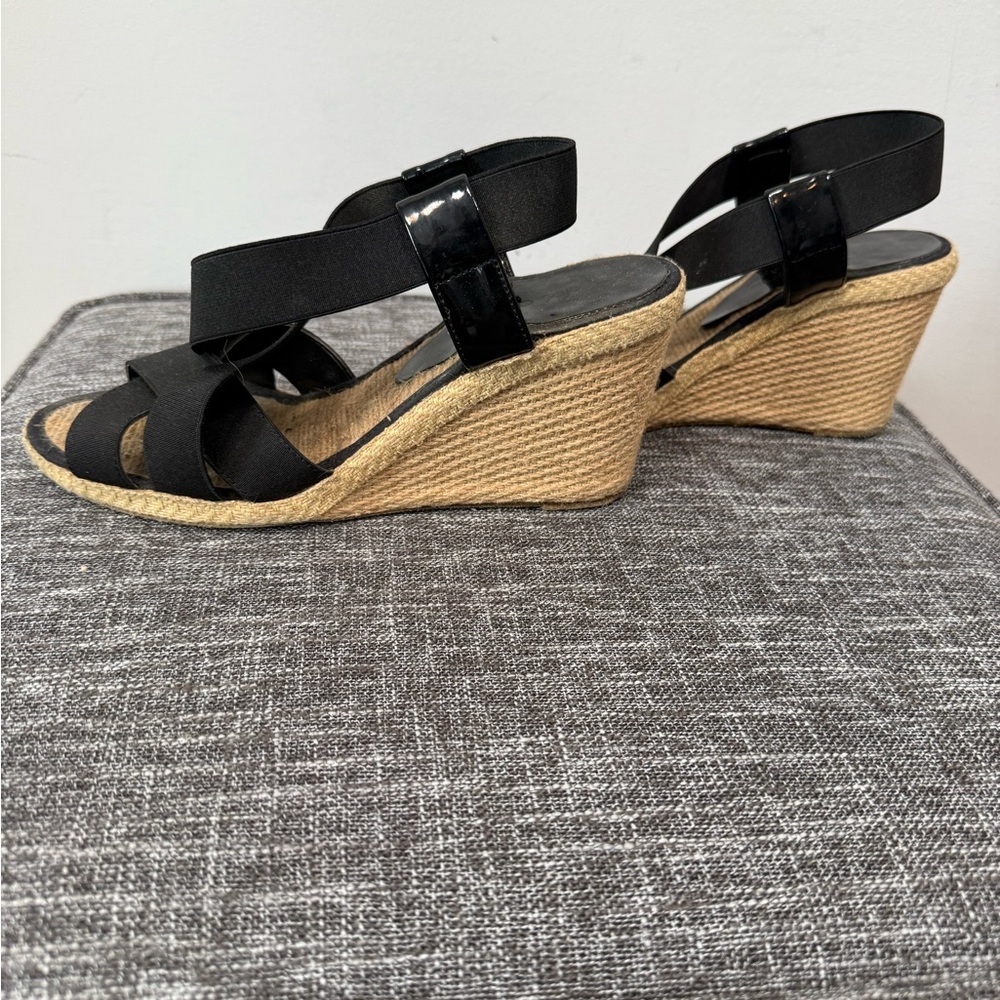 Andre Assous Black Espadrille Strappy Sandals, Size 9 - Picture 3 of 8